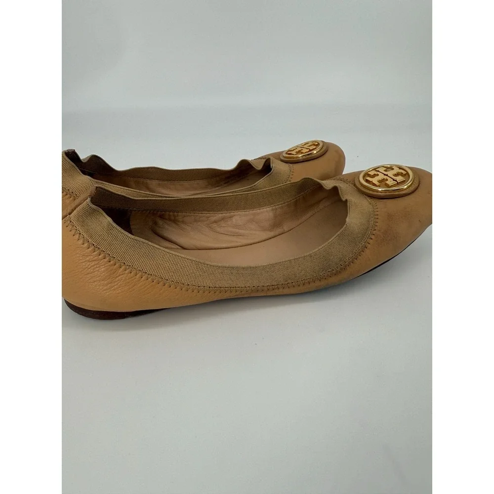 Tory Burch Reva Ballet Flats Size 7.5M Tan Leather Gold Logo Classic Preppy Chic